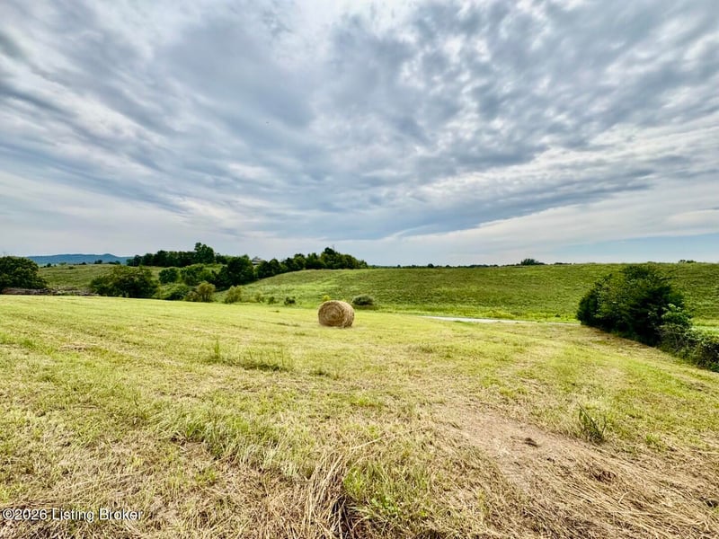 1070-1 Logan Rd, Gravel Switch, KY 40328
