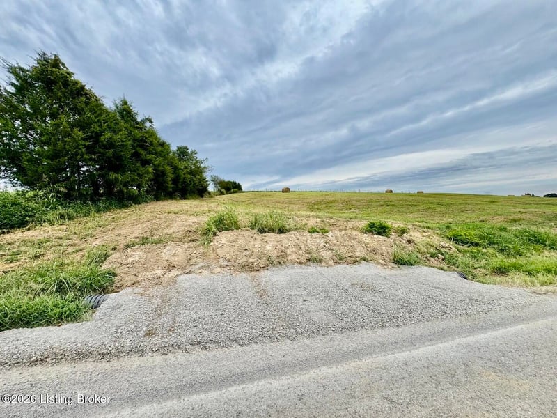 1070-1 Logan Rd, Gravel Switch, KY 40328