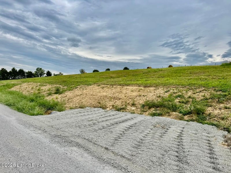 1070-3 Logan Rd, Gravel Switch, KY 40328