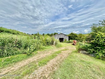 1070-5 Logan Rd, Gravel Switch, KY 40328