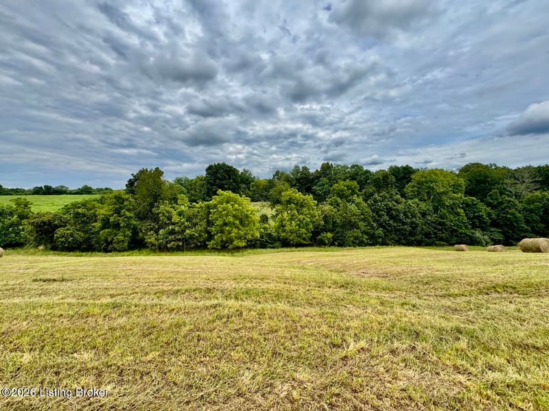 1070-8 Logan Rd, Gravel Switch, KY 40328