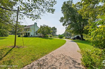 1071 Tanglewood Rd, Shepherdsville, KY 40165