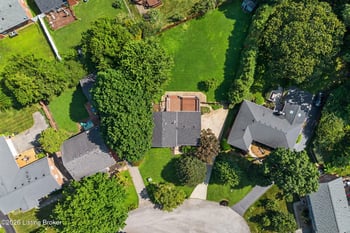 10715 Sunderland Pl, Louisville, KY 40243