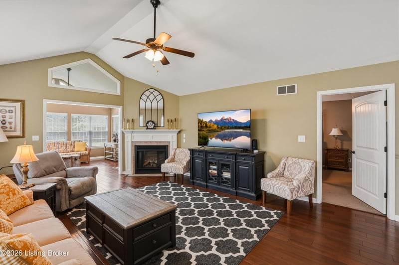 10717 Glenmary Springs Dr, Louisville, KY 40291
