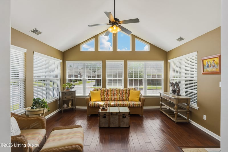 10717 Glenmary Springs Dr, Louisville, KY 40291