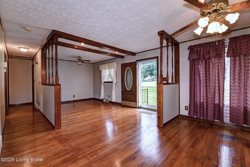 1077 Dotland Cir, Shelbyville, KY 40065