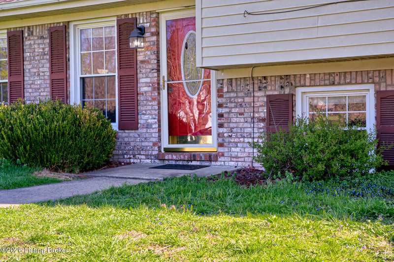 108 Gloria Dr, Shelbyville, KY 40065