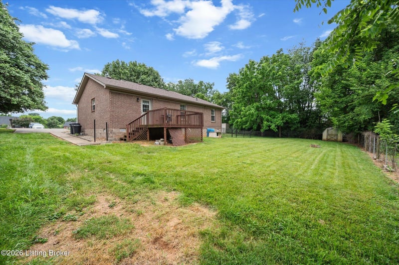 108 Kenton Dr, Bardstown, KY 40004