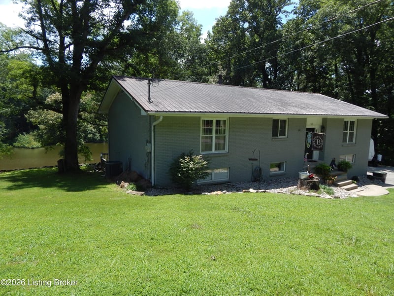 108 Lakeshore Dr, Hardinsburg, KY 40143