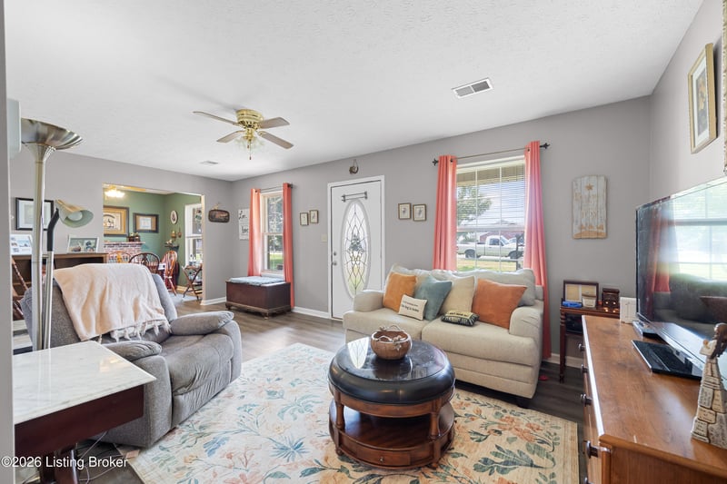 108 Pittsburg St, Bardstown, KY 40004