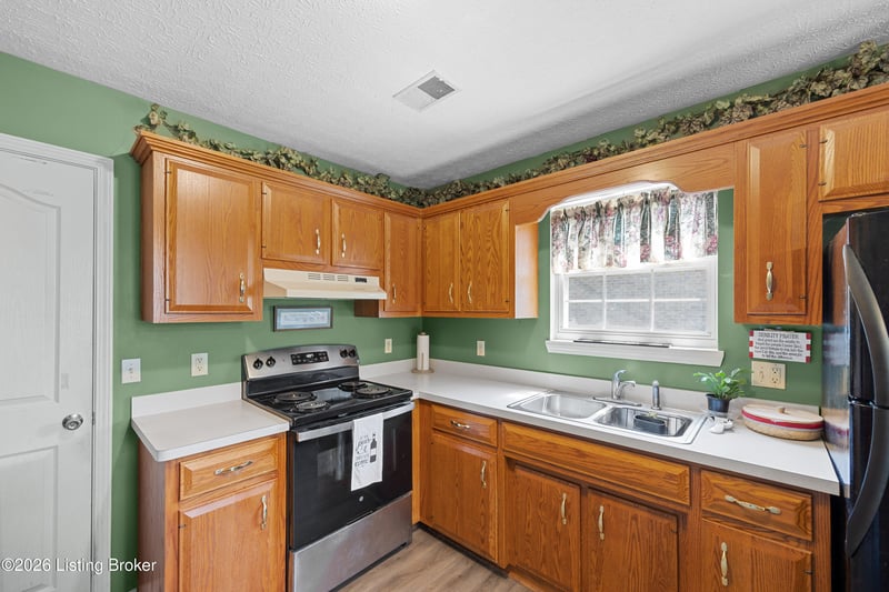 108 Pittsburg St, Bardstown, KY 40004
