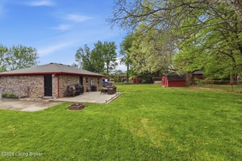 10802 Corbin Ct, Louisville, KY 40229