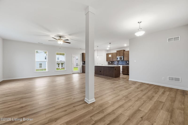 10804 Brick Forge Ps, Louisville, KY 40291
