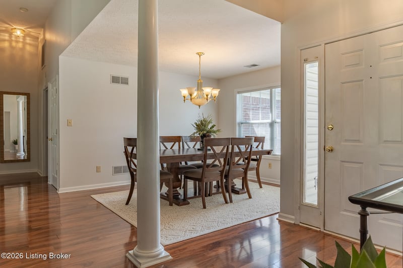10815 Silvermoon Ct, Louisville, KY 40241