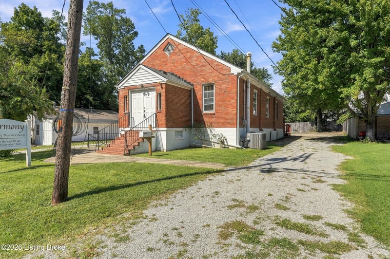 109 Berry Ave, Versailles, KY 40383