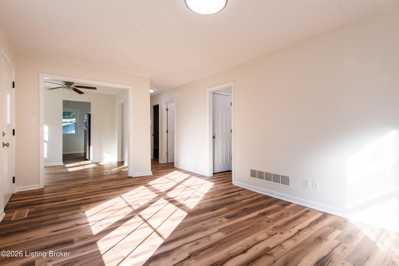 109 Franklin Ave, La Grange, KY 40031