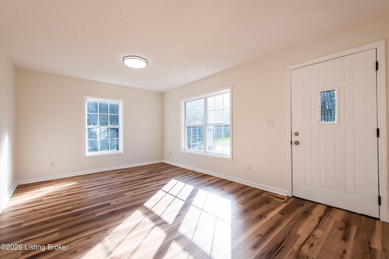 109 Franklin Ave, La Grange, KY 40031