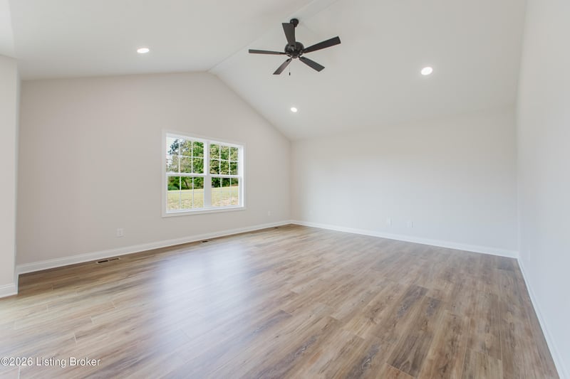 109 Valerie Ct, Brandenburg, KY 40108