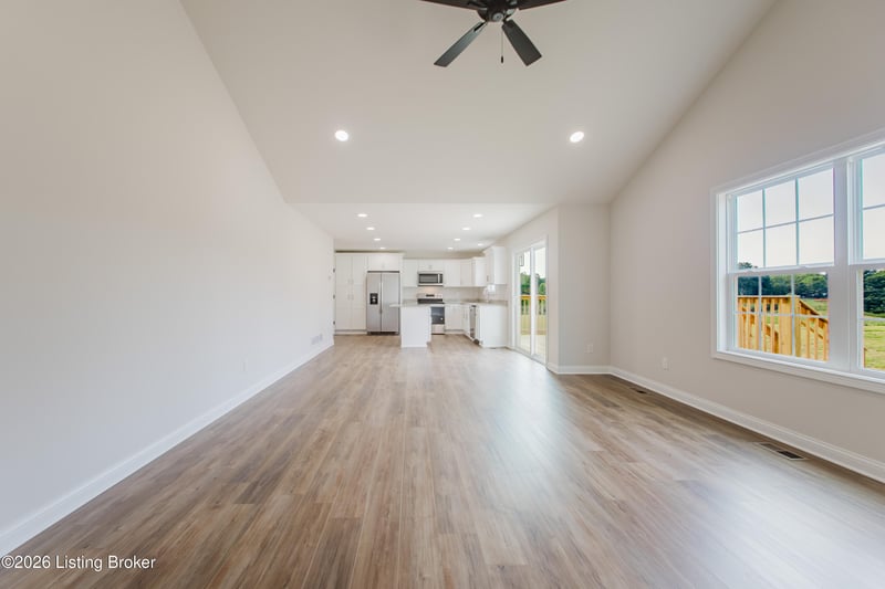 109 Valerie Ct, Brandenburg, KY 40108