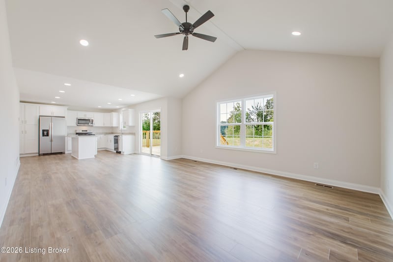 109 Valerie Ct, Brandenburg, KY 40108