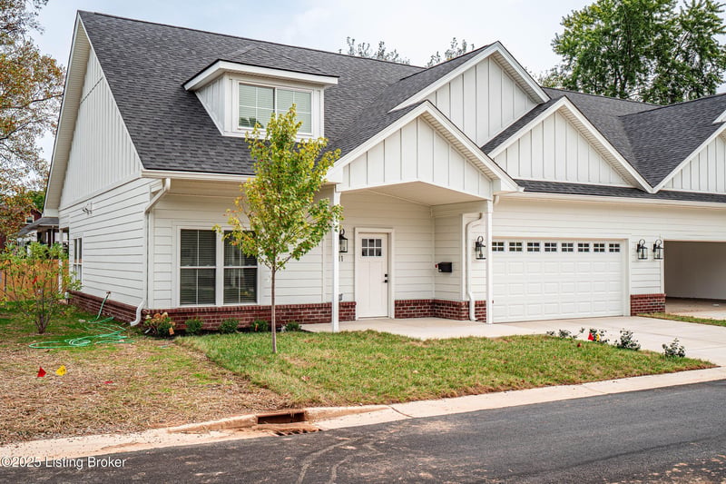 109 Wellston Pl, Louisville, KY 40207