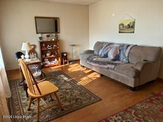 10906 Albion Dr, Louisville, KY 40272