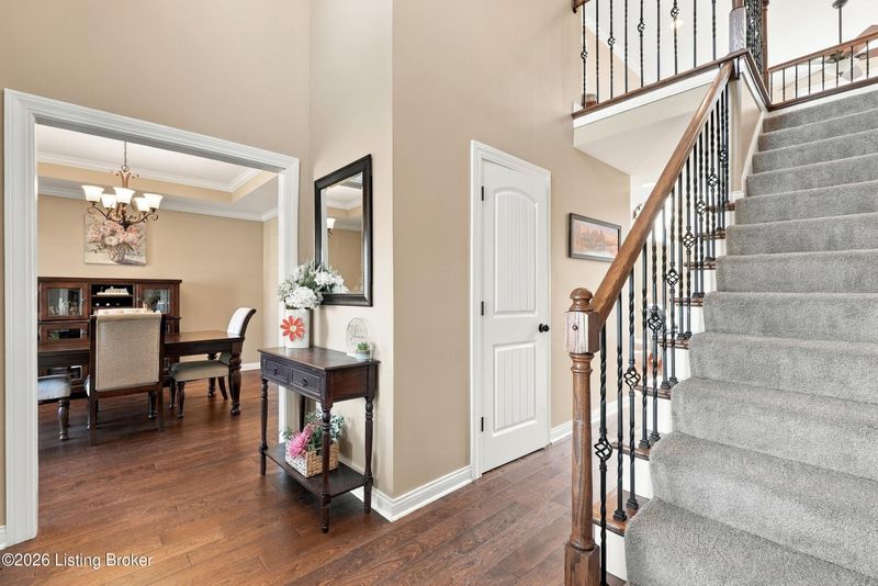 10907 Sewell Dr, Louisville, KY 40291