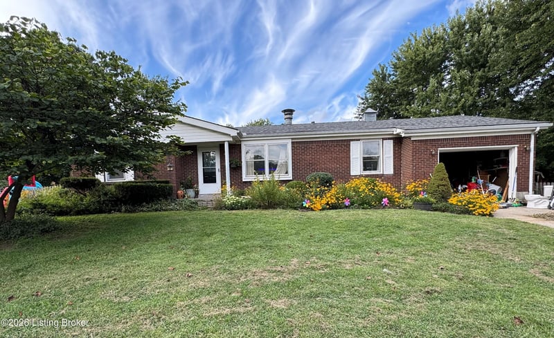 1091 Red Bird Ct, Shelbyville, KY 40065