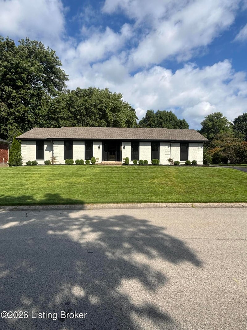 10911 Falkirk Rd, Louisville, KY 40243