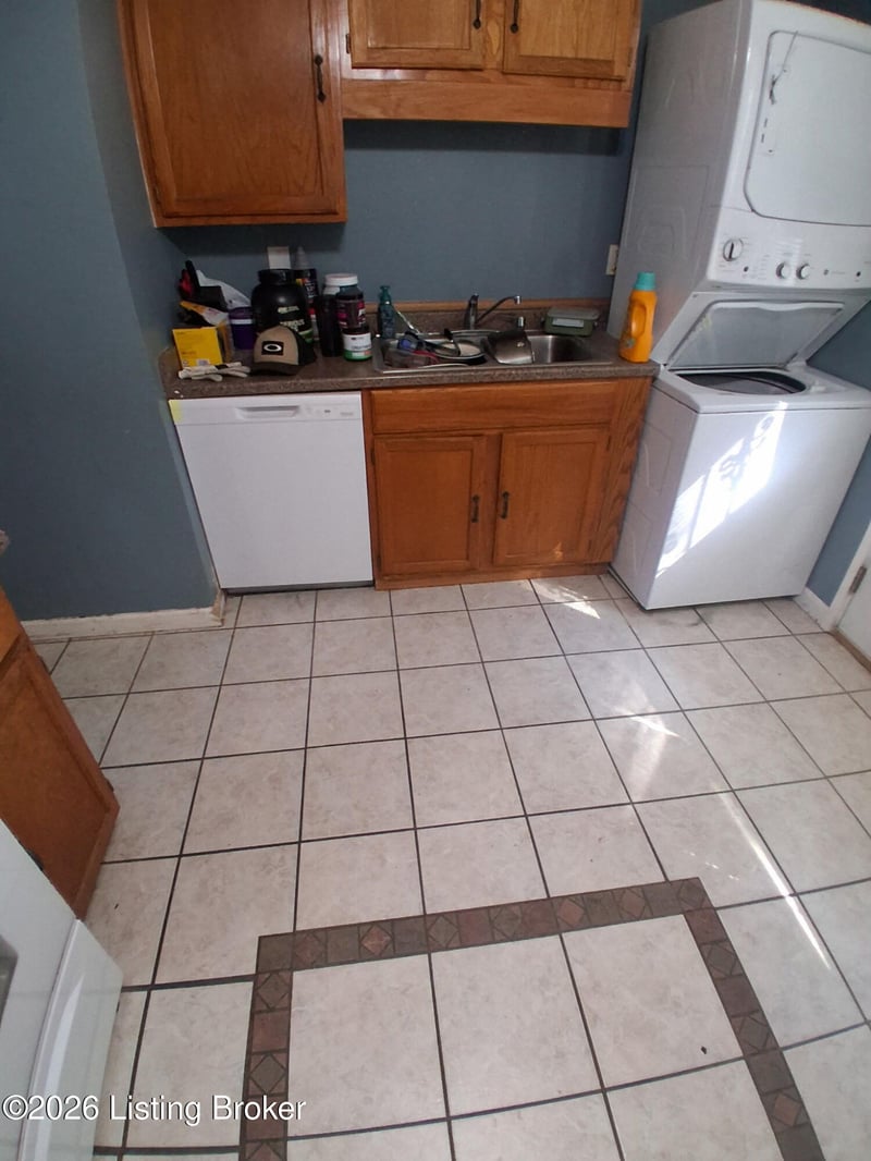 10912 Milwaukee Way, Louisville, KY 40272