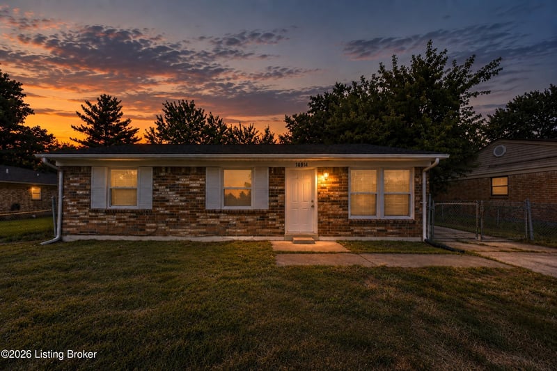 10914 Waycross Ave, Louisville, KY 40229
