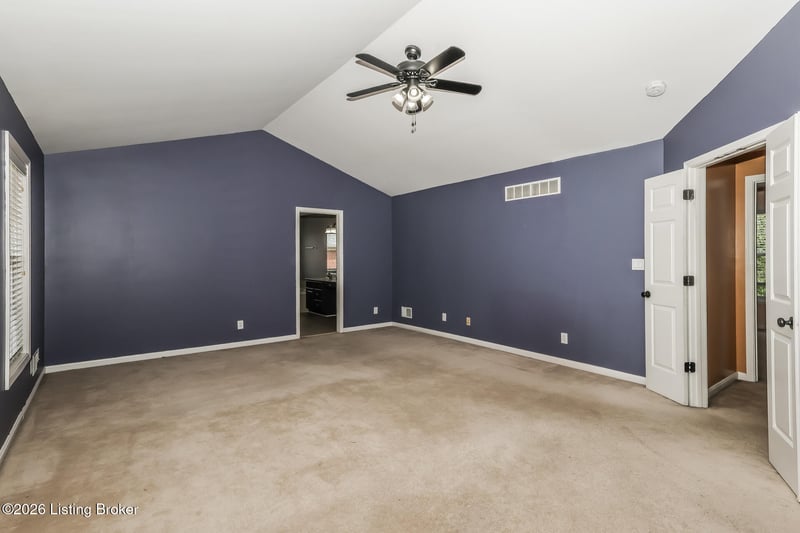 10917 Worthington Ln, Prospect, KY 40059