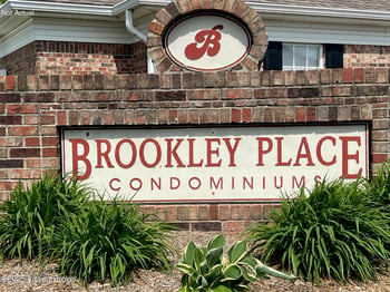 10921 Brookley Dr, Louisville, KY 40229