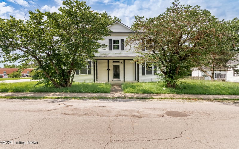 11 E Church St, New Castle, KY 40050