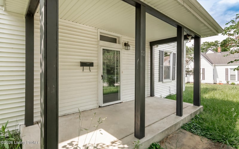 11 E Church St, New Castle, KY 40050