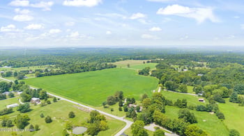 11 Old Jericho Rd, La Grange, KY 40031