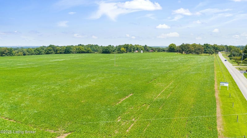 11 Old Jericho Rd, La Grange, KY 40031