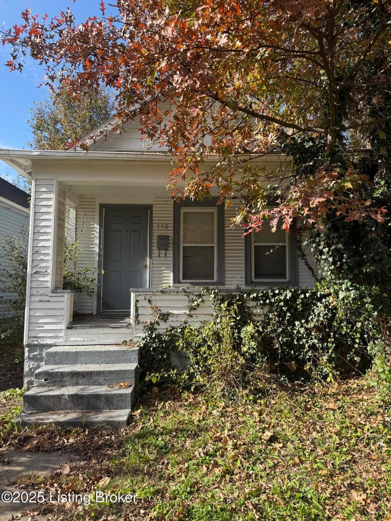 110 Boston Ct, Louisville, KY 40212