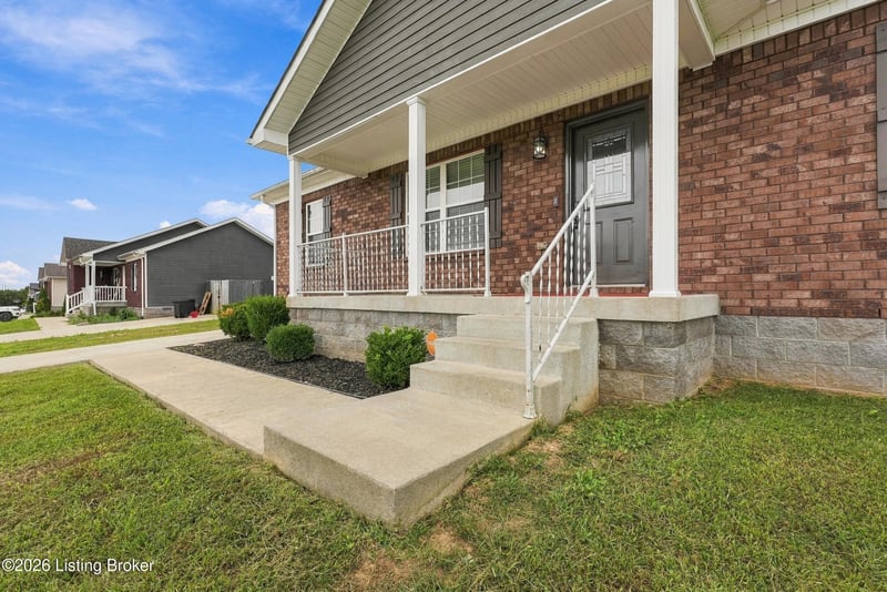 110 Redwood Dr, Bardstown, KY 40004