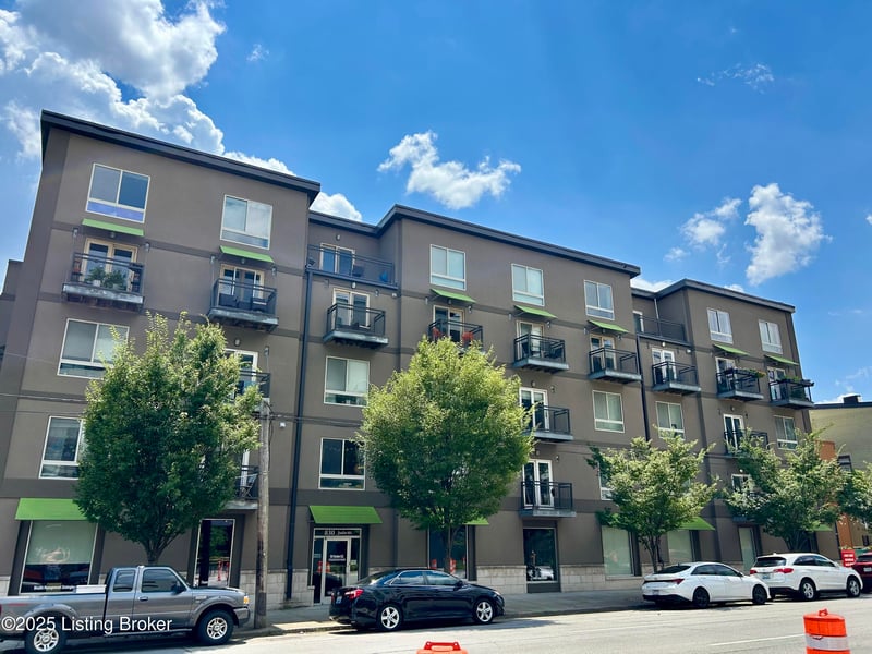 110 S Campbell St #201, Louisville, KY 40206