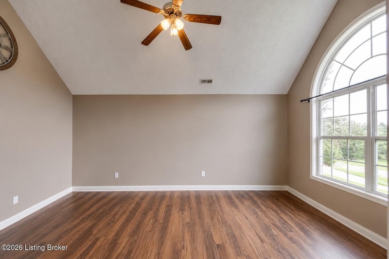110 Tulip Dr, Bardstown, KY 40004