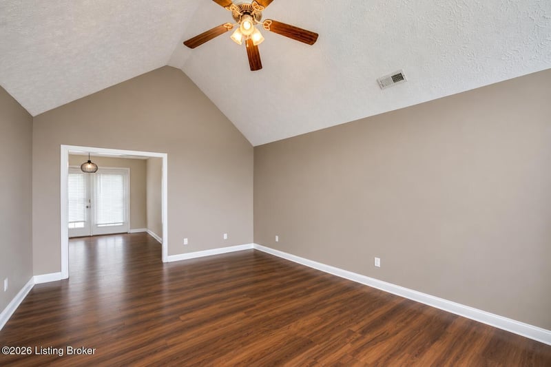 110 Tulip Dr, Bardstown, KY 40004