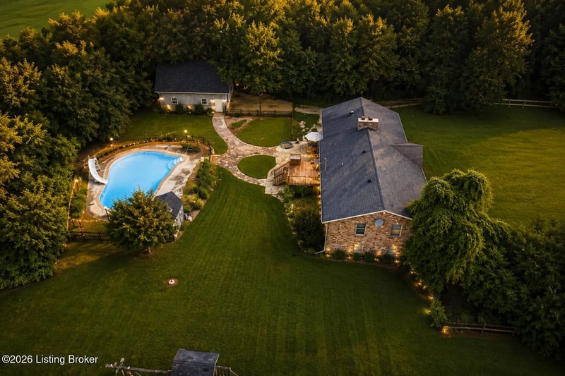 1100 Pappy Cecil Ln, Bardstown, KY 40004
