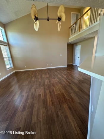 11012 Symington Cir, Louisville, KY 40241