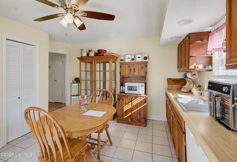 1102 Lone Oak Ave, Louisville, KY 40219