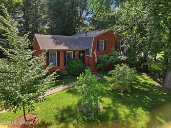 1102 Timber Oak Dr, Louisville, KY 40223