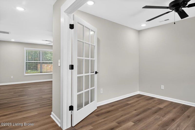11021 Meadow Run Rd, Louisville, KY 40229
