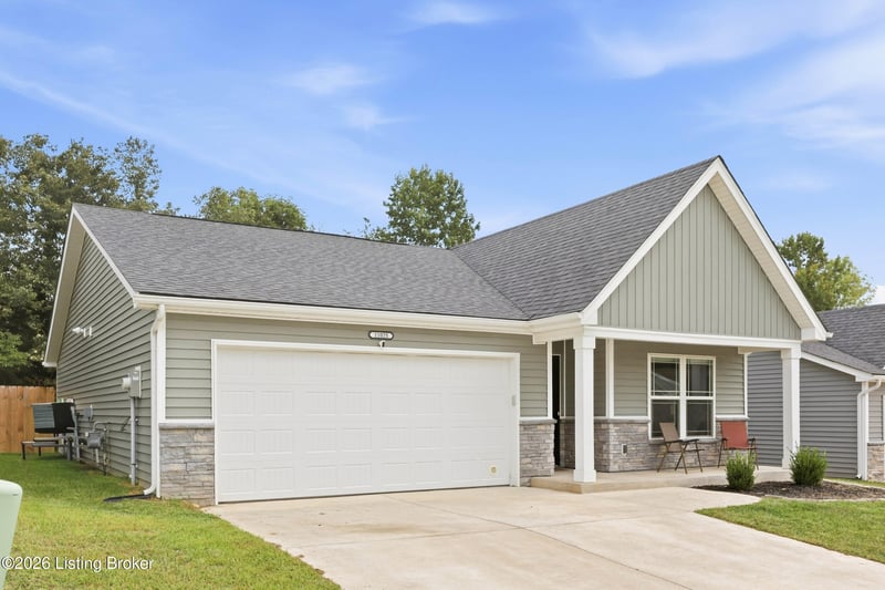 11025 Meadow Run Rd, Louisville, KY 40229