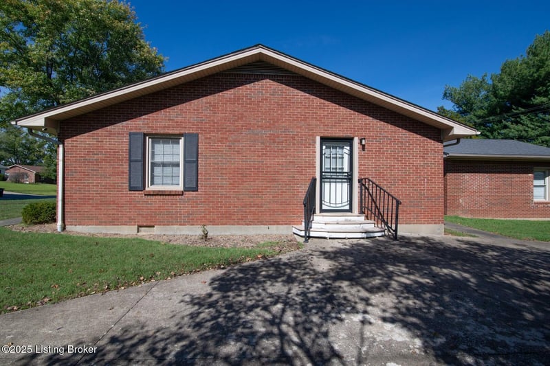 1106 Pawnee Dr, Elizabethtown, KY 42701