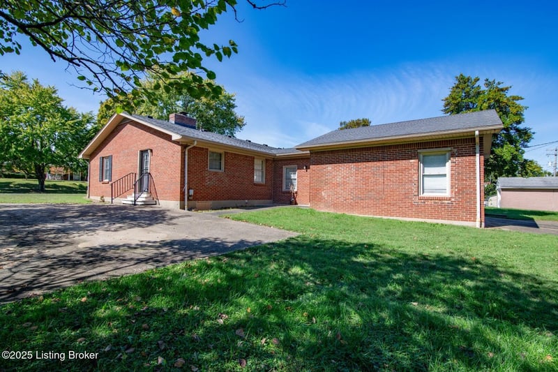 1106 Pawnee Dr, Elizabethtown, KY 42701